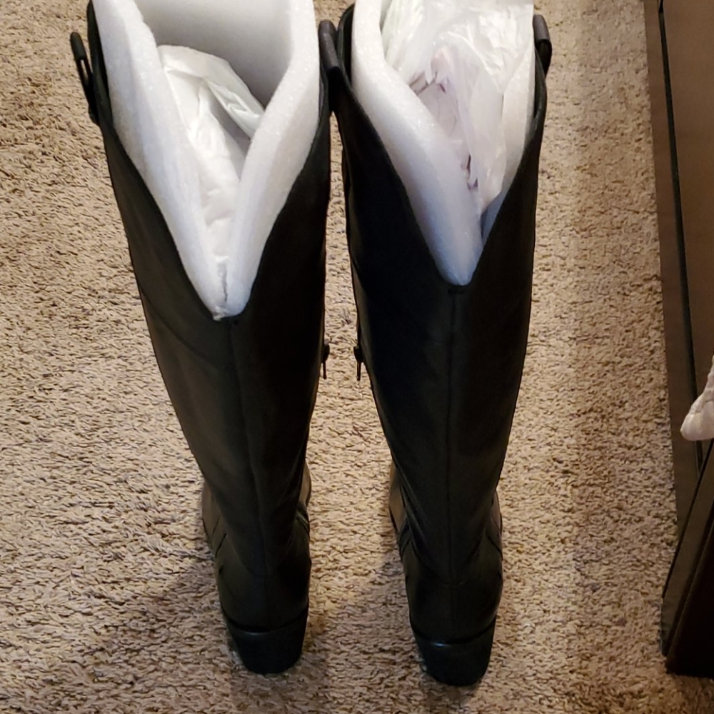 Vince Camuto Boots👢*Mordona* - Picture 3 of 6